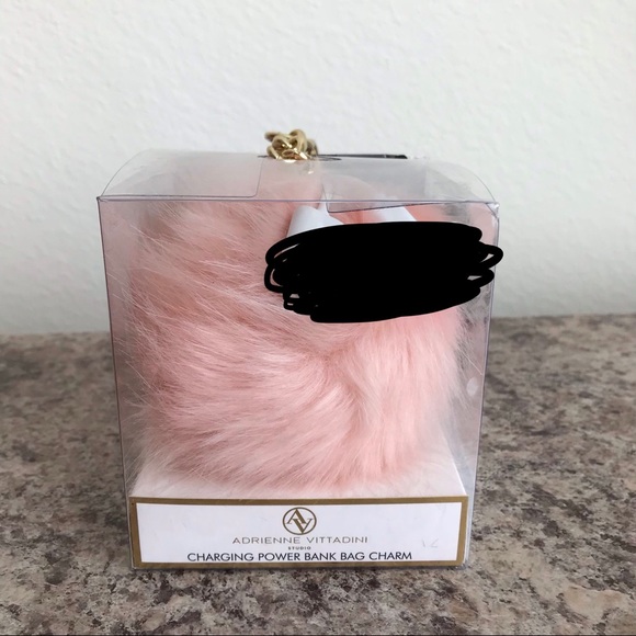 Adrienne Vittadini Bag Charm Power Bank - Picture 3 of 8